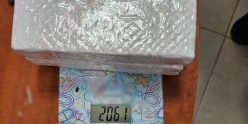 Captură impresionantă! Bărbat prins în flagrant în timp ce vindea două kilograme de cocaină pentru 70.000 de euro