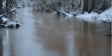 Riscul hidrologic. Cod portocaliu pe Tisa şi Vişeu, cod galben pe Vişeu, Iza – vezi harta