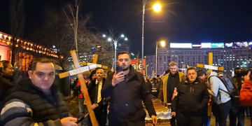 Vasile Bănescu, despre mitingul AUR cu sicriu, cruci și lumânări: manifestări „profund dăunătoare sănătății organismului social”