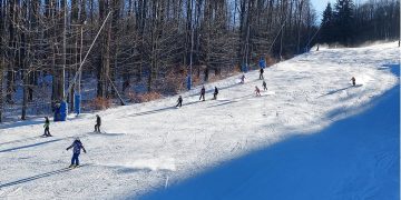 Mini Cupa României la schi alpin are loc în weekend-ul 24-25 februarie la Şuior