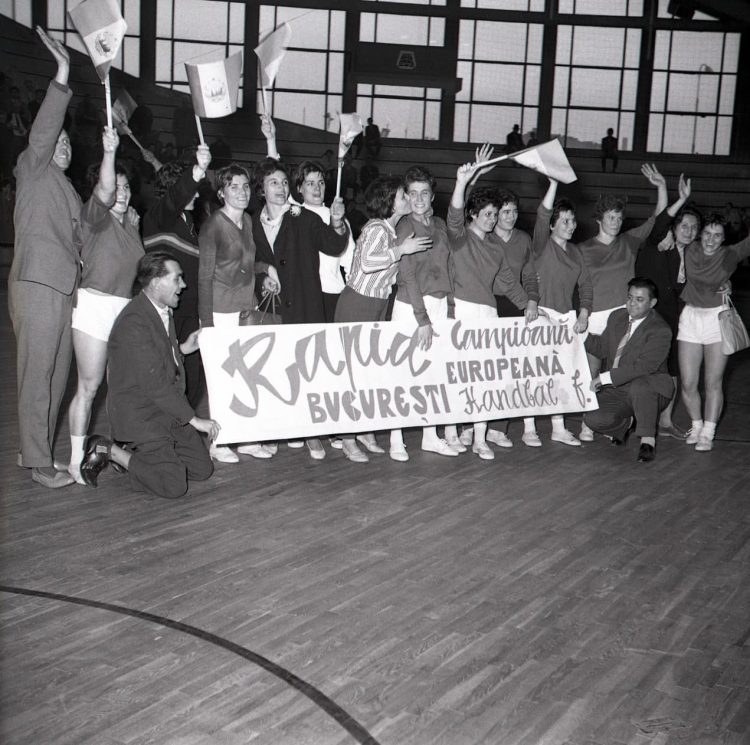 Ne-a părăsit legendara Ana Stark-Stănișel, una dintre cele mai valoroase handbaliste din istoria României!