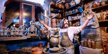 Olarul Leș Daniel din Maramureș cucerește Parisul la Salonul Mondial du Tourisme