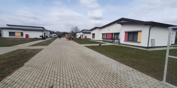 Patru locuințe pentru persoanele adulte cu dizabilități, finalizate la Sighetu Marmației