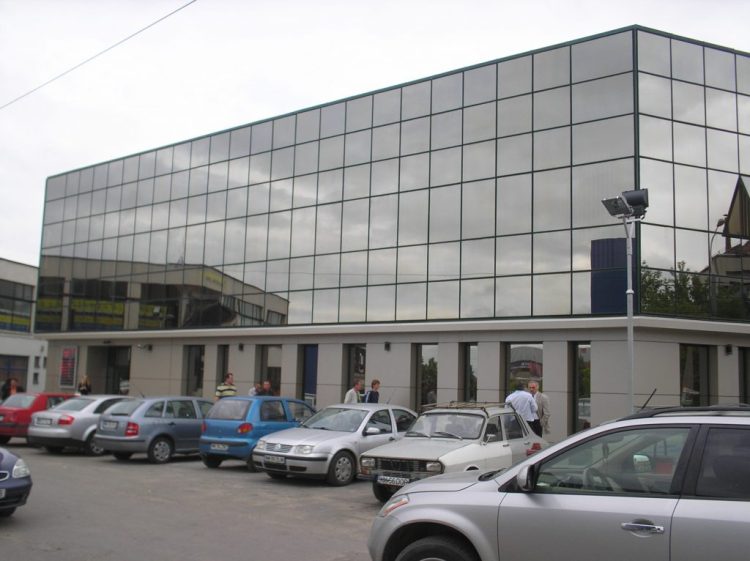 Vestea bună! Românii își pot înmatricula sau radia autovehiculele online!