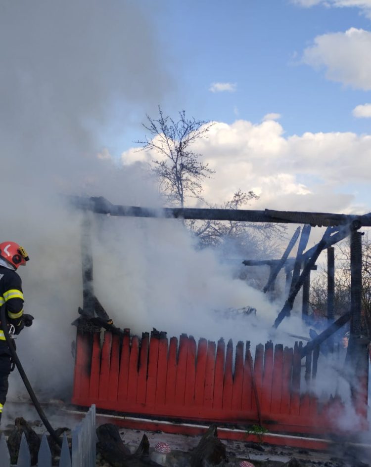 După masă plină pentru pompierii maramureșeni. Două incendii în ultimele ore