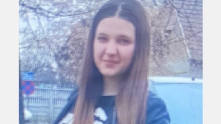 Minoră de 13 ani dispărută, căutată de familie și poliție