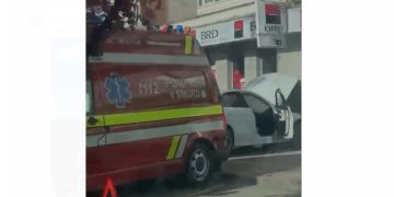 Accident în Baia Mare. Aglomerație lângă Palatul de Justiție. VIDEO