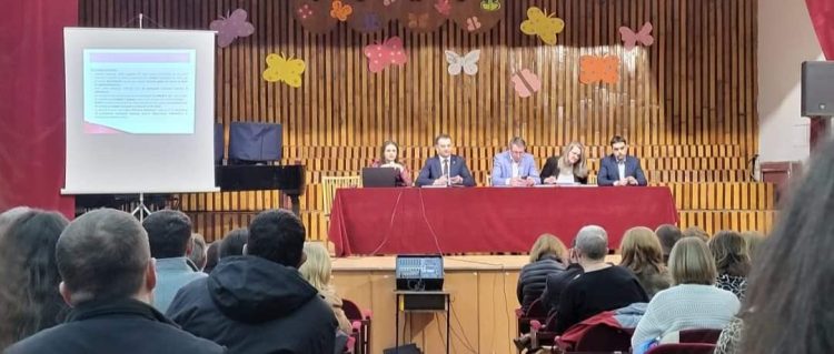 Dezbatere la Colegiul de Arte din Baia Mare