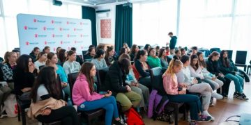 Organizația „Salvați Copiii” lansează campania „Vrem educație pentru sănătate în școli!”