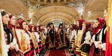 În Duminica Ortodoxiei, după sfânta liturghie, va avea loc tradiționala procesiune cu icoane în jurul Catedralei Episcopale