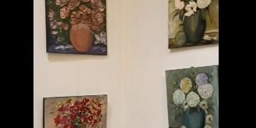 Vernisajul expoziţiei de pictură „Poemul florilor” a artistei Lidia Buleandră