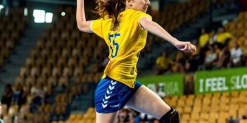 MINAUR: Două fete la lotul de senioare, cinci la lotul de tineret