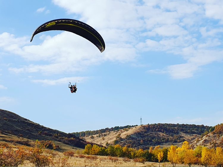 Curs de zbor cu parapanta pentru începători, organizat de AirSports