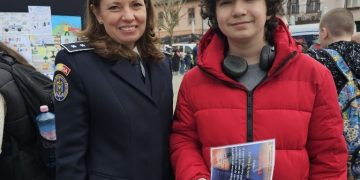 Patrik, felicitat de poliţiştii maramureşeni. Povestea lui