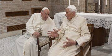 Cartea cu amintirile Papei Francisc despre Papa Benedict al XVI-lea: „Pentru mine a fost un părinte”