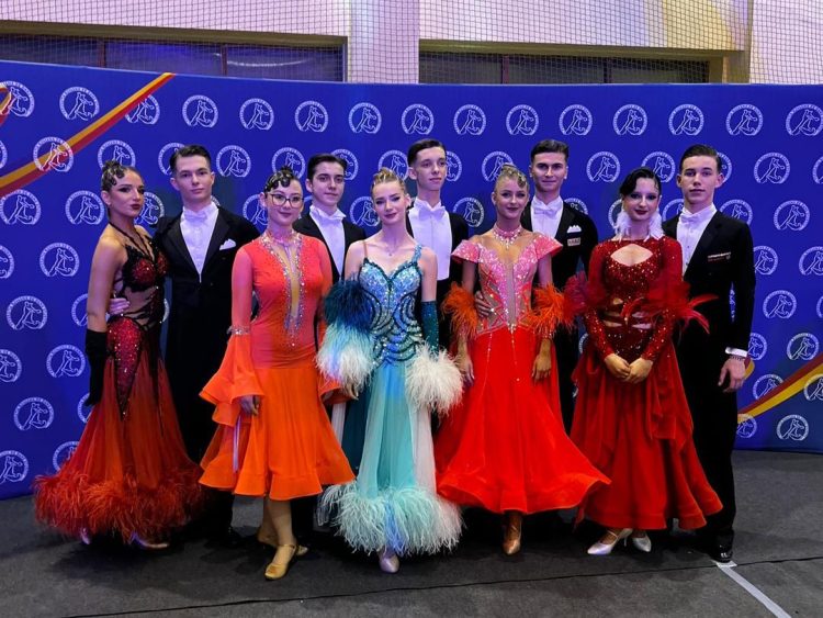 Dansatorii de la Galactic Dance, 20 de finale în cadrul Festivalului Național de Dans Sportiv organizat în Târgu Lăpuș