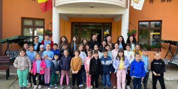 Tinerii ortodocși de la Asociația Sfântul Mina au făcut un tur al Maramureșului, împărtășind daruri și empatie