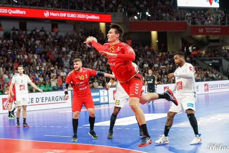 Handbal masculin: Internaţionalul Andrei Buzle, fostul jucător al Minaurului, semnează cu CSM Constanţa