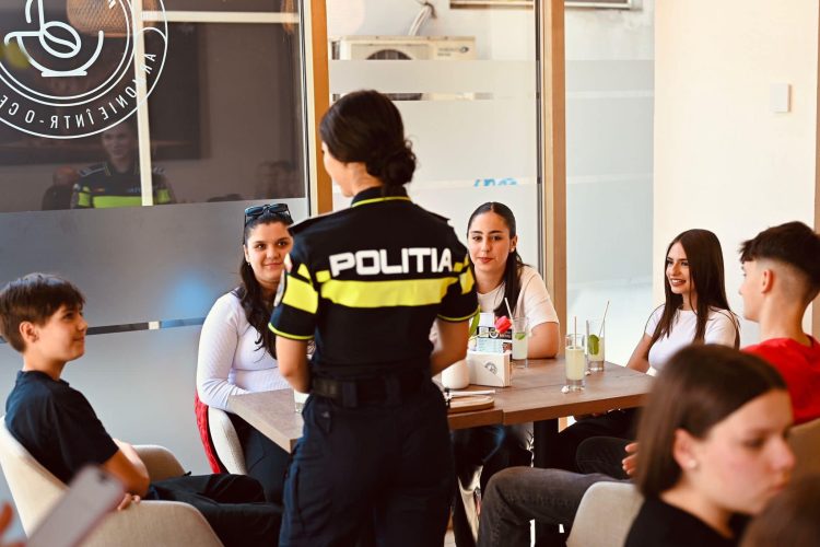 I.P.J. Maramureș derulează un nou concept ,,La limonadă cu polițiștii”
