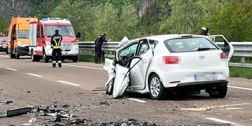 Accident mortal pentru un român în Italia. S-a izbit cu mașina de un camion care venea din sens opus