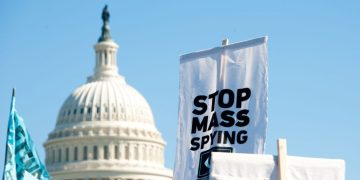 Ungaria anunță un raport despre starea proastă a democrației în America. Ar fi mai bine dacă ar mătura în fața casei și porților lor