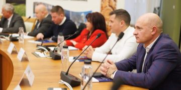 Călin. Bota Călin: BOTĂ, în ceea ce privește dezvoltarea Maramureșului, DOXĂ, la dezinformare!