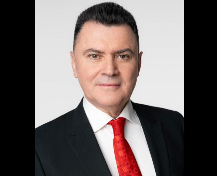 Surpriza de pe ultima sută de metri! Mircea Dolha candidează pentru Primăria Baia Mare!