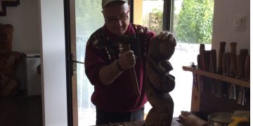 Sculptorul Ioan Beldea, la 75 de ani! La mulţi ani!