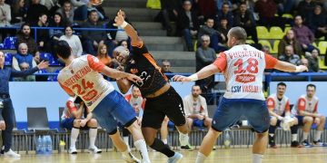 Duminică, 14 aprilie, de la ora 18.00, Sala Polivalentă “Lascăr Pană” din Baia Mare va fi gazda partidei dintre CS Minaur și CSM Bacău