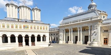 Astăzi se împlinesc 139 de ani de la recunoașterea, de către Patriarhia Ecumenică, a autocefaliei Bisericii Ortodoxe Române