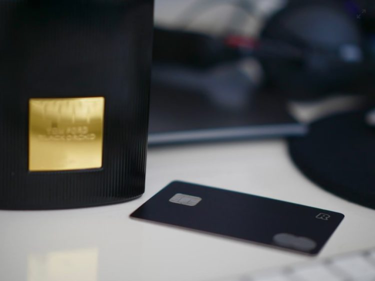 Cazinouri cu retrageri instantanee