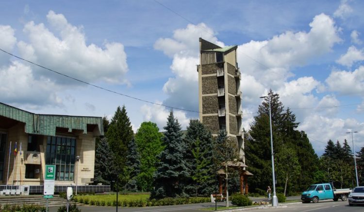 ANUNŢ DE PARTICIPARE: în scopul atribuirii contractelor de finanțare nerambursabilă pentru domeniile: cultură, tineret, sport