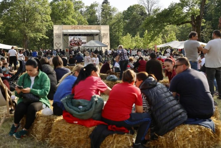 MS Margareta, Custodele Coroanei, a deschis a doua ediție a Festivalului Suflet de România, pe Domeniul Regal Săvârșin