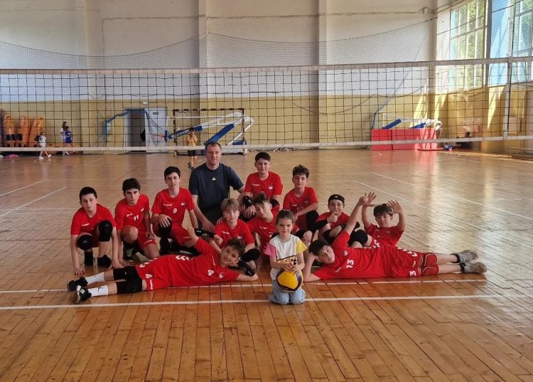 Volei. CS Știința Baia Mare organizează turneul semifinal II (Seria A) la minivolei