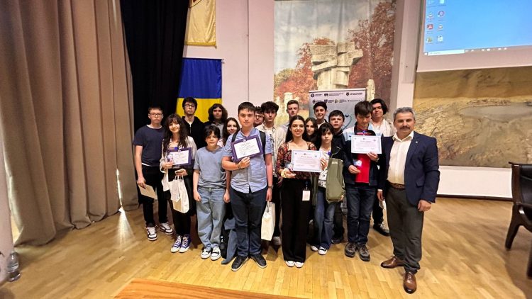 Rezultate deosebite obţinute de elevii maramureşeni la etapa națională a Olimpiadei de Chimie