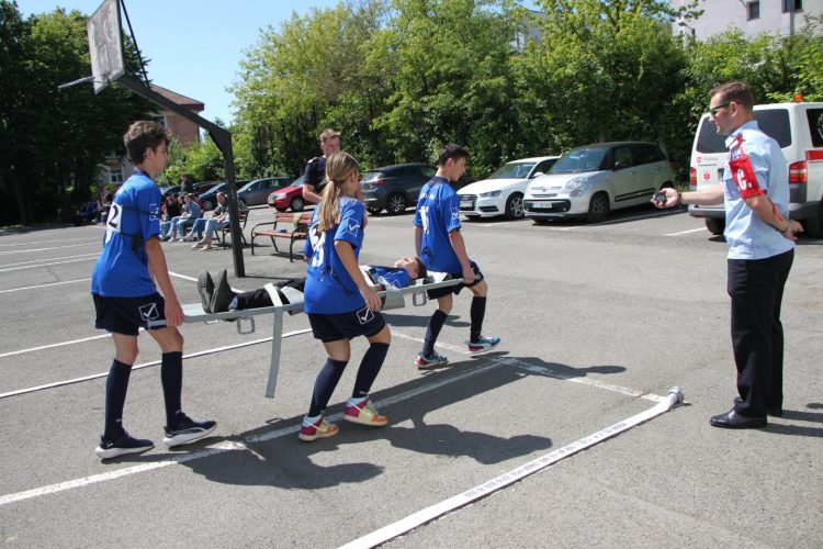 Câştigătorii etapei interjudețene a Concursului Național de protecție civilă „Cu viața mea apăr viața”