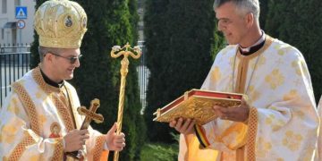 Preotul protopop greco-catolic, Negrea Tit-Liviu, desemnat cetățean de onoare al Făgărașului