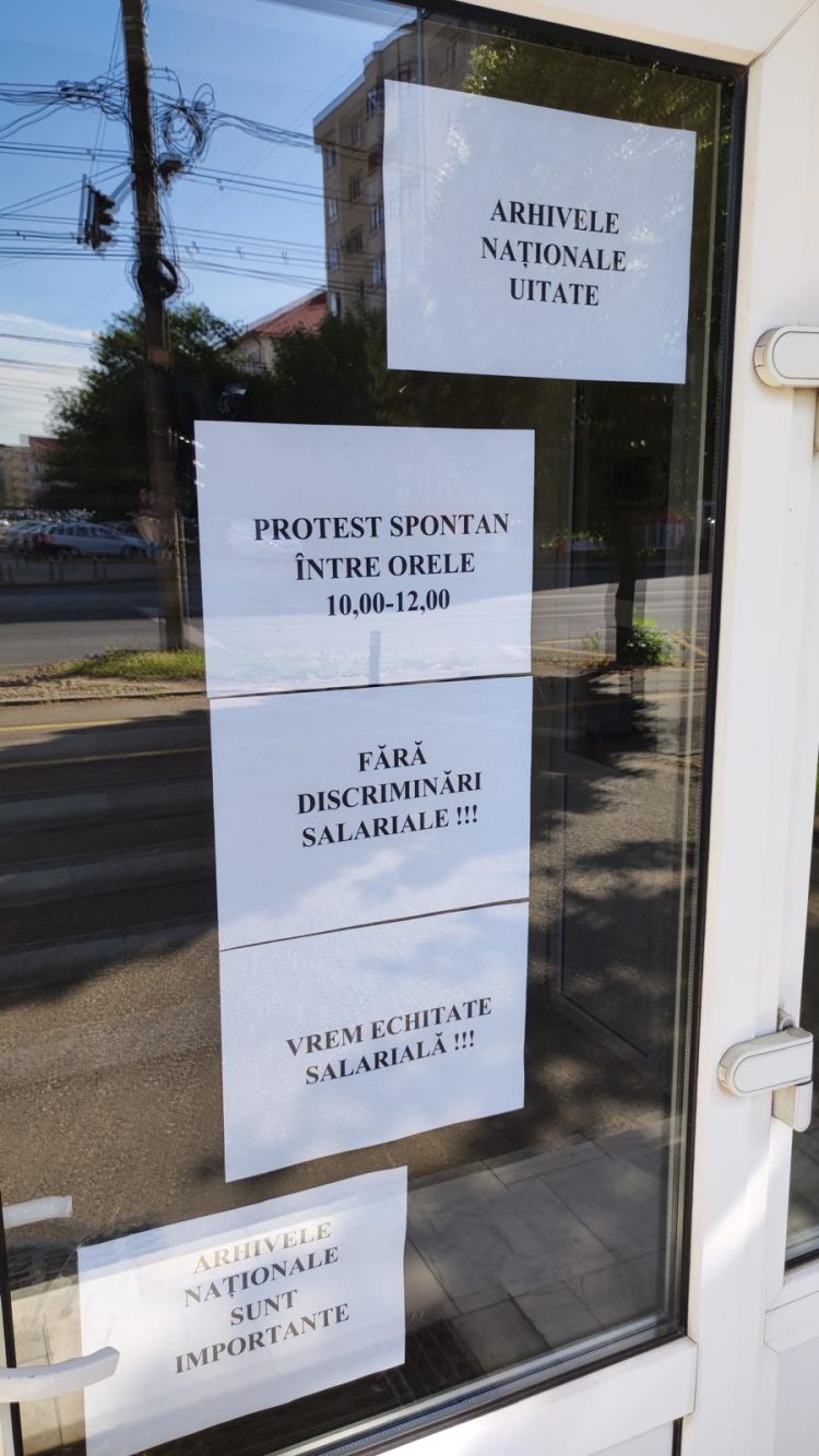 Protest spontan la Arhivele Naţionale Maramureş. Angajații au intrat în grevă timp de două ore