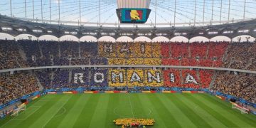 Spectacol la meciul de retragere al Generaţiei de Aur a fotbalului românesc. Peste 50.000 de spectatori pe Arena Naţională