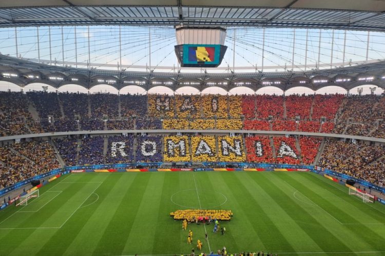 Spectacol la meciul de retragere al Generaţiei de Aur a fotbalului românesc. Peste 50.000 de spectatori pe Arena Naţională