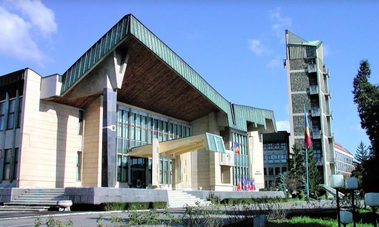 13, Doamne și toți 13. Cine sunt candidații pentru Consiliul Județean Maramureș