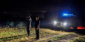 Un ucrainean care a trecut ilegal frontiera în zona Poienile de Sub Munte a fost depistat cu un pistol cu gloanțe de cauciuc