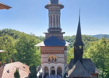 Programul sfintelor slujbe de Învierea Domnului şi în Săptămâna Luminată la Mănăstirea Sf. Ana Rohia