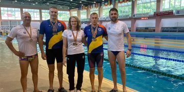 Înotătorii de la Gold Stars Baia Mare au adus acasă 17 medalii de la Campionatele Naționale de Natație Masters – Reșița