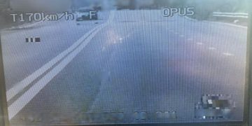 Maramureșean prins circulând cu 100 km/h peste limita legală, pe străzile din Cluj