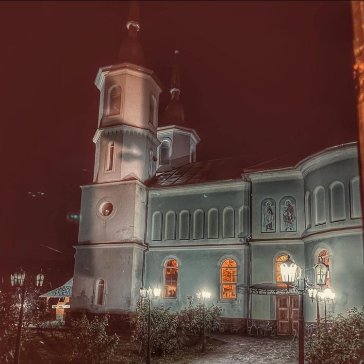 Hramul Parohiei Ortodoxe din Făurești