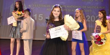 Trofeul Festivalului „Deva Music Star” 2024 a ajuns la Baia Mare. Sarah Mikloș este marea câștigătoare