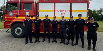 Ei sunt pompierii maramureşeni care fac parte din primul contingent român care a pornit spre Franța