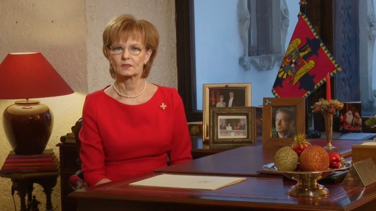 Majestatea Sa Margareta Custodele Coroanei şi Alteţa Sa Regală Principele Radu, întâlniri cu militarii români și străini la baza Mihail Kogălniceanu