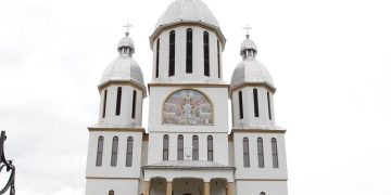 În 16 iunie are loc hramul Bisericii Duminica Tuturor Sfinţilor din Tăuţii de Sus